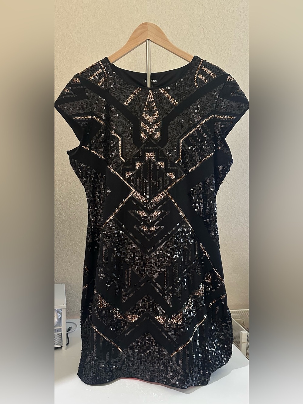 Express Black & Gold Geometric Sequin Dress
